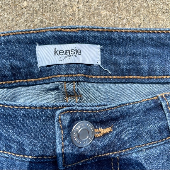 Kensie Pink Floral Embroidered Jeans Size 10/30 - Picture 4 of 7